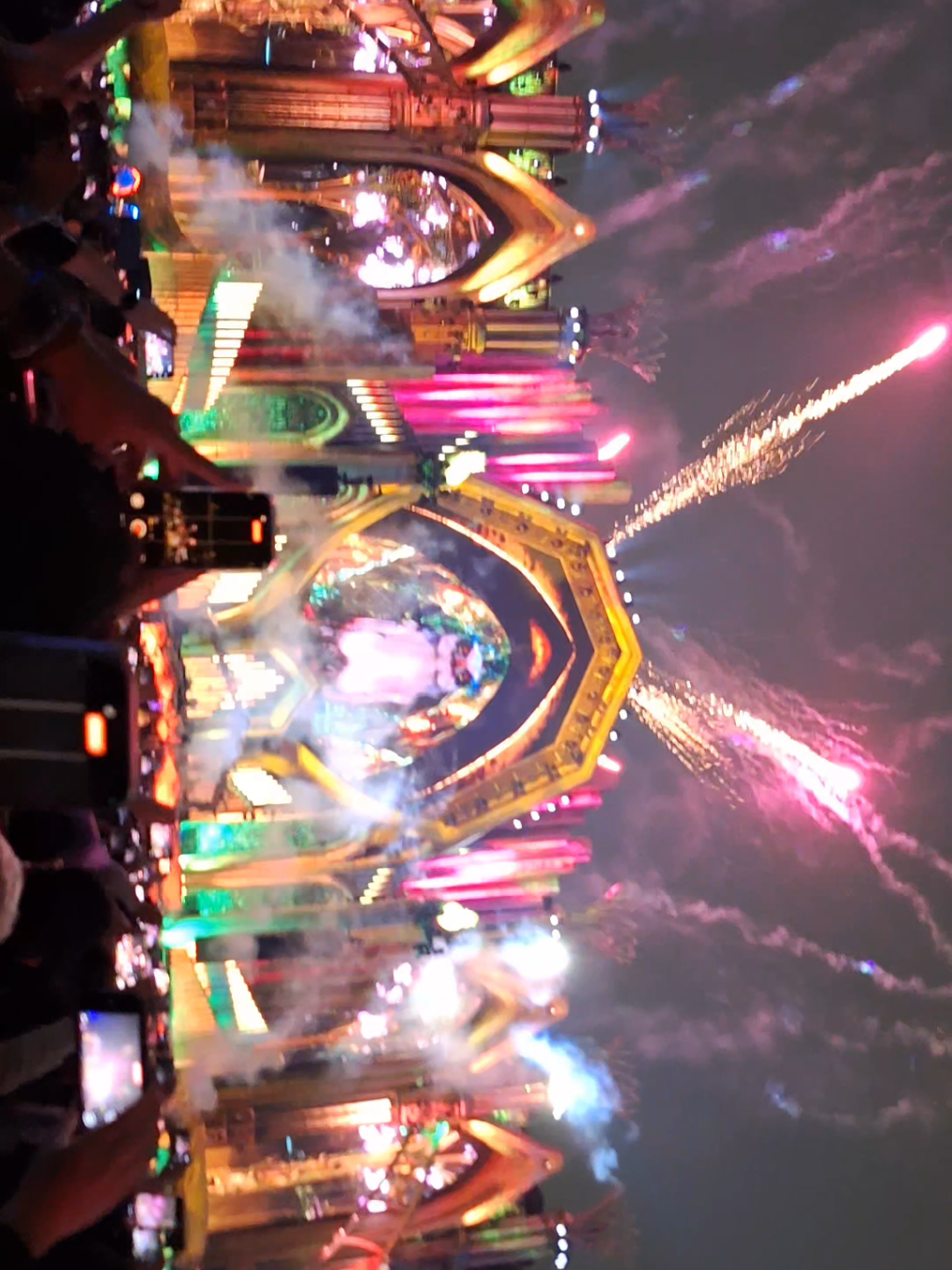 Primer día EDC México 2025 🔥 #edcmexico #EDC #techno #electronicmusic #dance 