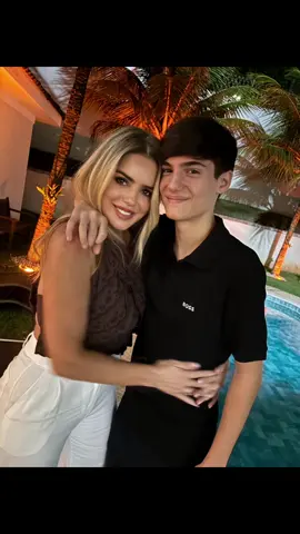 Meu filho, você é o exemplo perfeito de tudo que fiz de correto na minha vida. Te amo infinito e além….