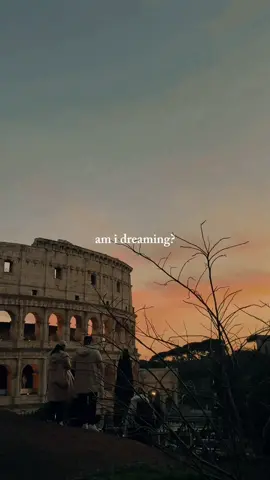 Aprendiendo a usar #CapCut  Q vivan los templates #traveling #rome #amsterdam #paris #barcelona #madrid #brussels #milan #versalles #cairo #giza #london 
