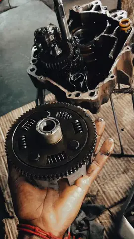 #srilankan_tik_tok🇱🇰 🥹🫳🏻🛠️#bikemechanic🛠️💥 #lover🛠️🧎🏻🥹 #mechanical #plzsupport #guys🫴🏽⚙️❤️