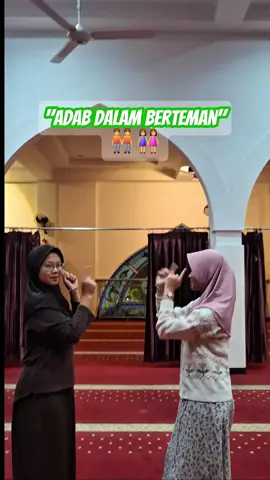 Hallo teman-teman ikram sekalian 👋👋 ini loh beberapa contoh kecil adab dalam berteman yang di contohkan oleh beberapa personil remaja masjid Agung Al-Muchlishin. Dukung terus setiap kegiatan kita dengan like , comment , dan share . Terimakasih 🙏 #remajamasjid #remajakreatif #ikram #masjidalmuchlishin #remajamasjid #information 
