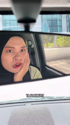 Sebab tu kenapa kena ada sunscreen pressed powder ni Senang nak re-apply sunscreen bila rushing nak keluar rumah. #CARSLAN #carslanmy #carslanpowder #sunscreenpowder #sunscreen #presspowder #waterproof  #oilcontrol #makeup #basemakeup #makeuphacks #newarrivals #uvprotection  @Carslanmy 