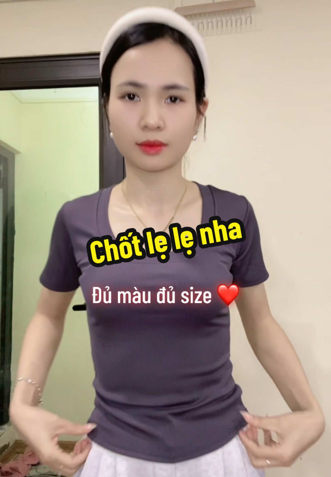 Áo thun gân Dazzi cổ Vuông ôm sát V1, form thắt eo ôm fit body luôn ❤❤ nè!!! #tiktok #viral #xuhuong #tiemcuahien #aothunnu #aothungan #aocovuong #dazzi 