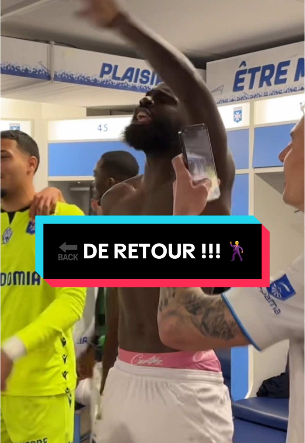🔙 DE RETOUR !!! 🕺 #TeamAJA #ligue1 #OM 