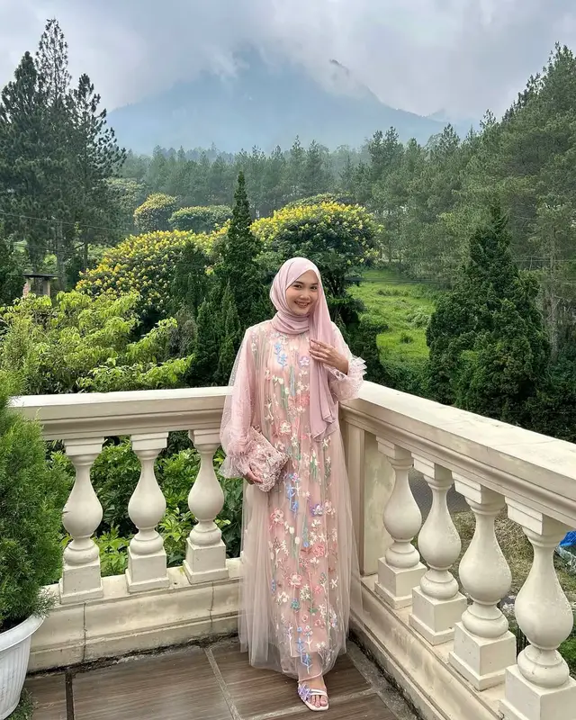 Another outfit inspo for ur any occation📸💗 📸 : divasyifa #fyp #fashioninspo #auralabel 