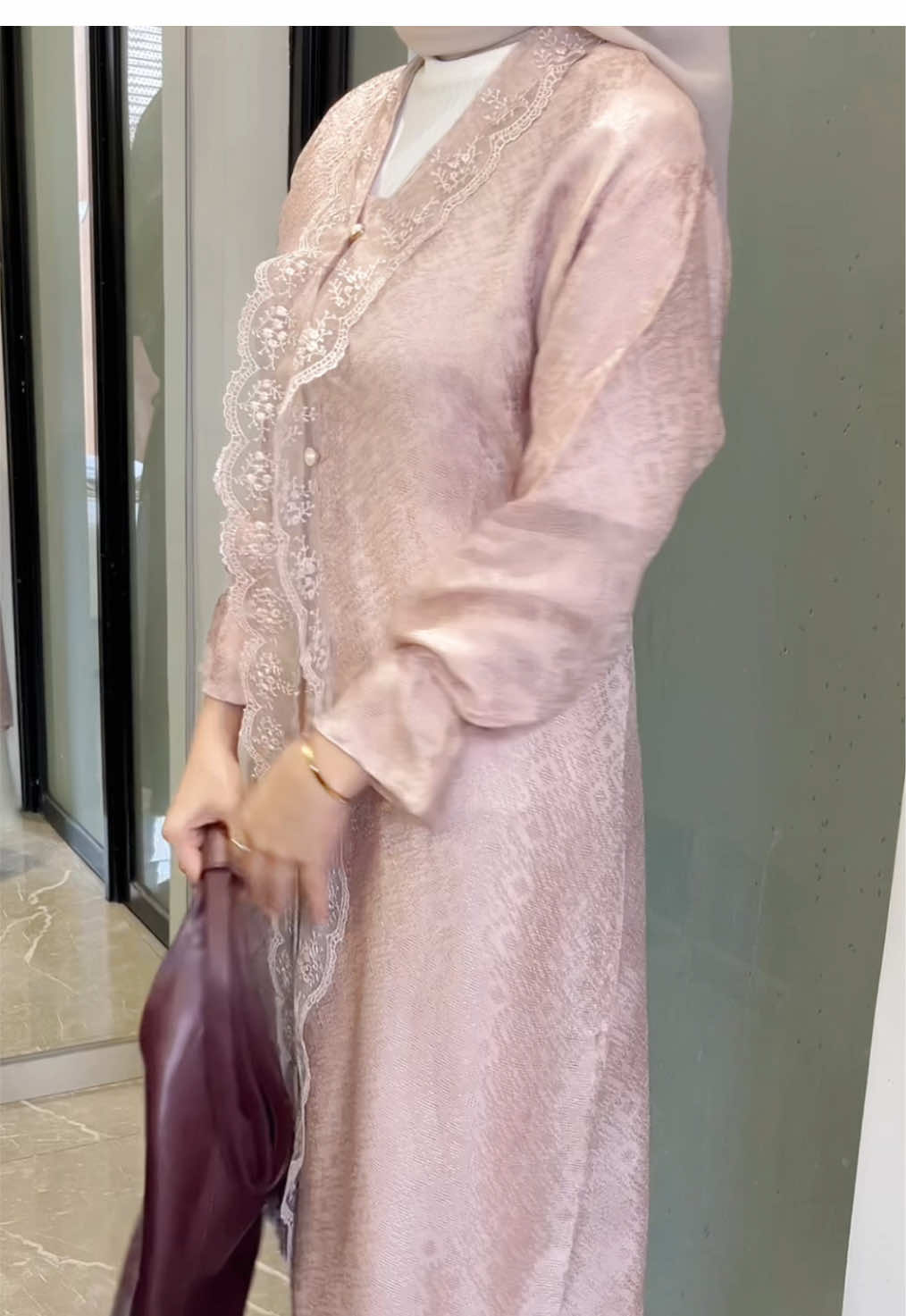 Membalas @Ammi0687  Setuju  🥰 warna dan modelnya gemess yaa 🫶🏻👀