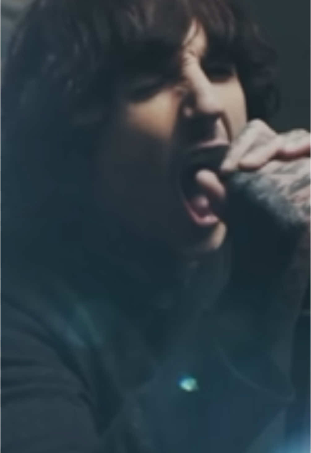 Silence Speaks by @While She Sleeps feat Oli Sykes turns 8 today #bmth #bringmethehorizon #fyp #foryou #oliversykes #scream @BRING ME THE HORIZON 