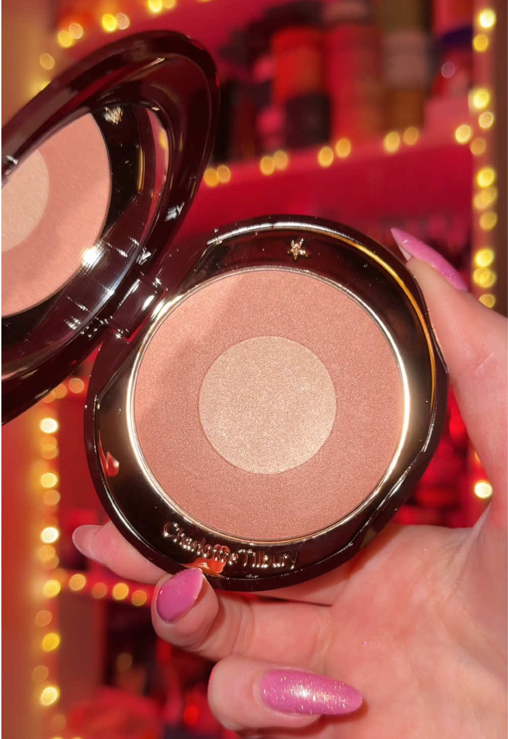 Charlotte Tilbury Pillow Talk Blush – Worth the Hype? 💖✨ This soft, warm pink blush gives the perfect radiant glow without looking glittery. The silky formula blends like a dream, adding a natural flush that works for any look. ✔ Flattering warm pink tone ✔ Buildable & blendable ✔ Soft, luminous finish Have you tried this iconic shade? 💕 #charlottetilbury #pillowtalk #pillowtalkblush #makeupreview #glowyblush #pinkblush #luxurymakeup #beautycommunity #everydaymakeup