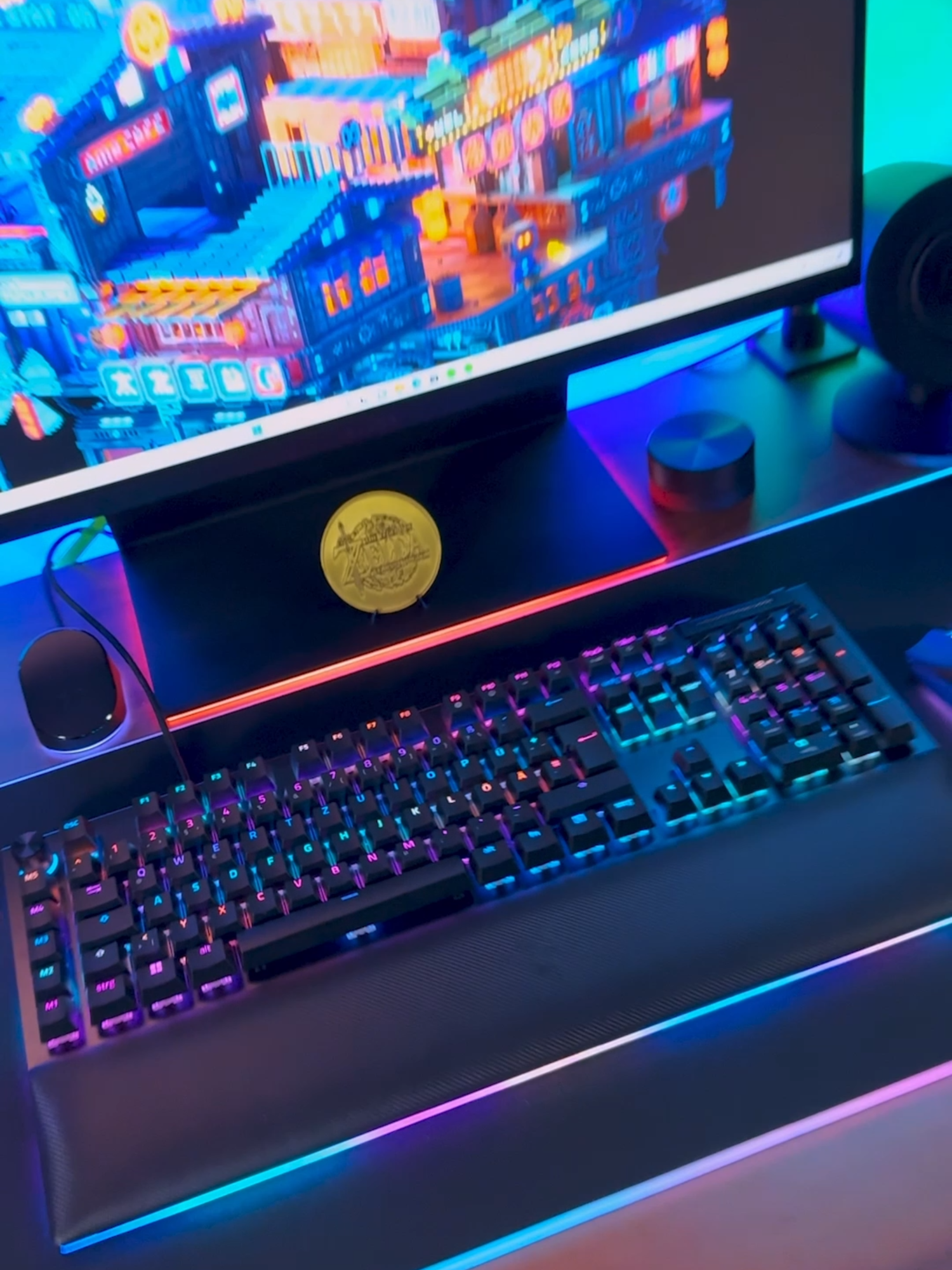 Estamos llevando la inmersión a un nivel completamente nuevo con nuestra línea de productos Chroma, para personalizar tu experiencia a un nuevo nivel ⌨️🖱️🎧🌈 #razer #gaming  #rgb #rgblights