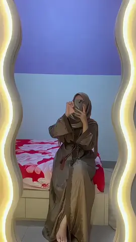 Kalian wajib punya sih ini🫵 #abaya #trend2025 #yaliyali #OOTD #ootdhijab #coklat 