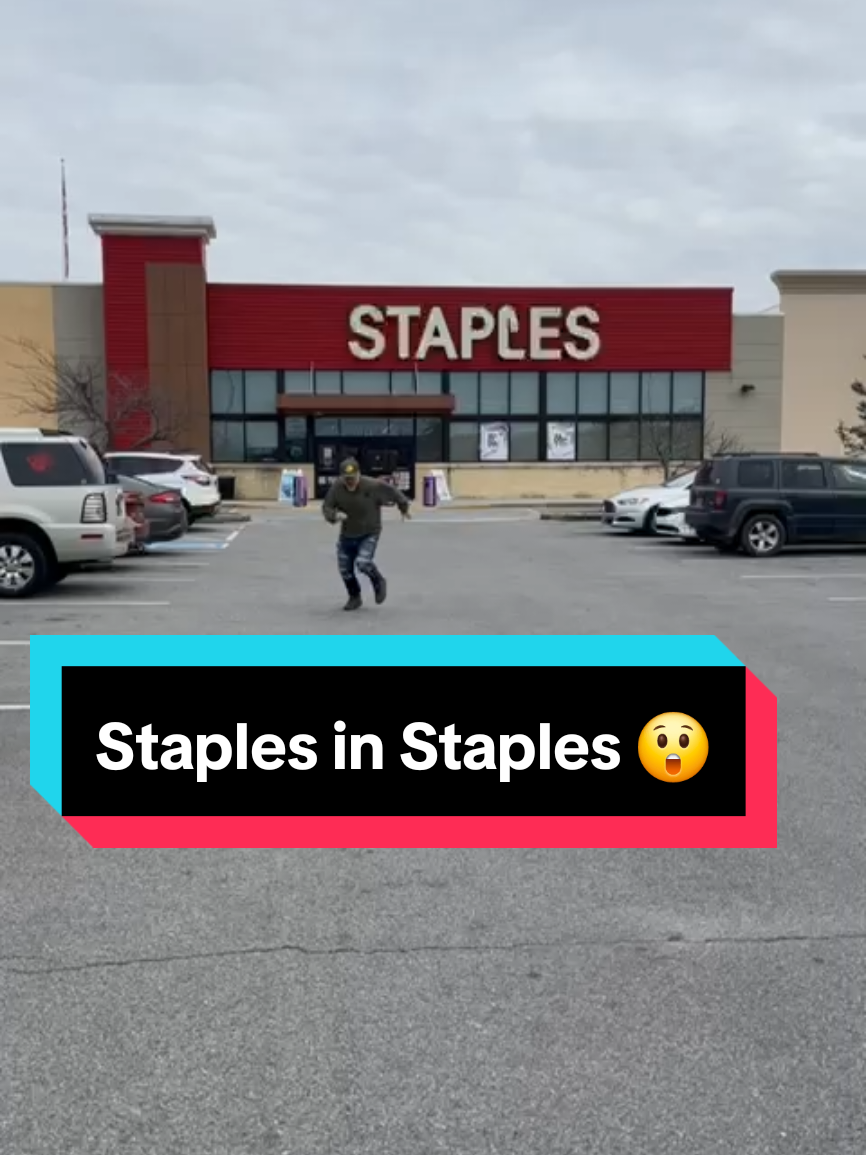 Can't believe they sell Staples in Staples #DuetMe #BritInAmerica #Shopping #Staples #DSG #dicks_sportinggoods #Funny