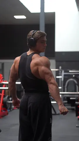I ❤️ chestpumps ~ Code “MATHIEU10” @gymshark Code “MATHIEU” @esncom.nl ~ Coaching 🏆 link in bio 🙏