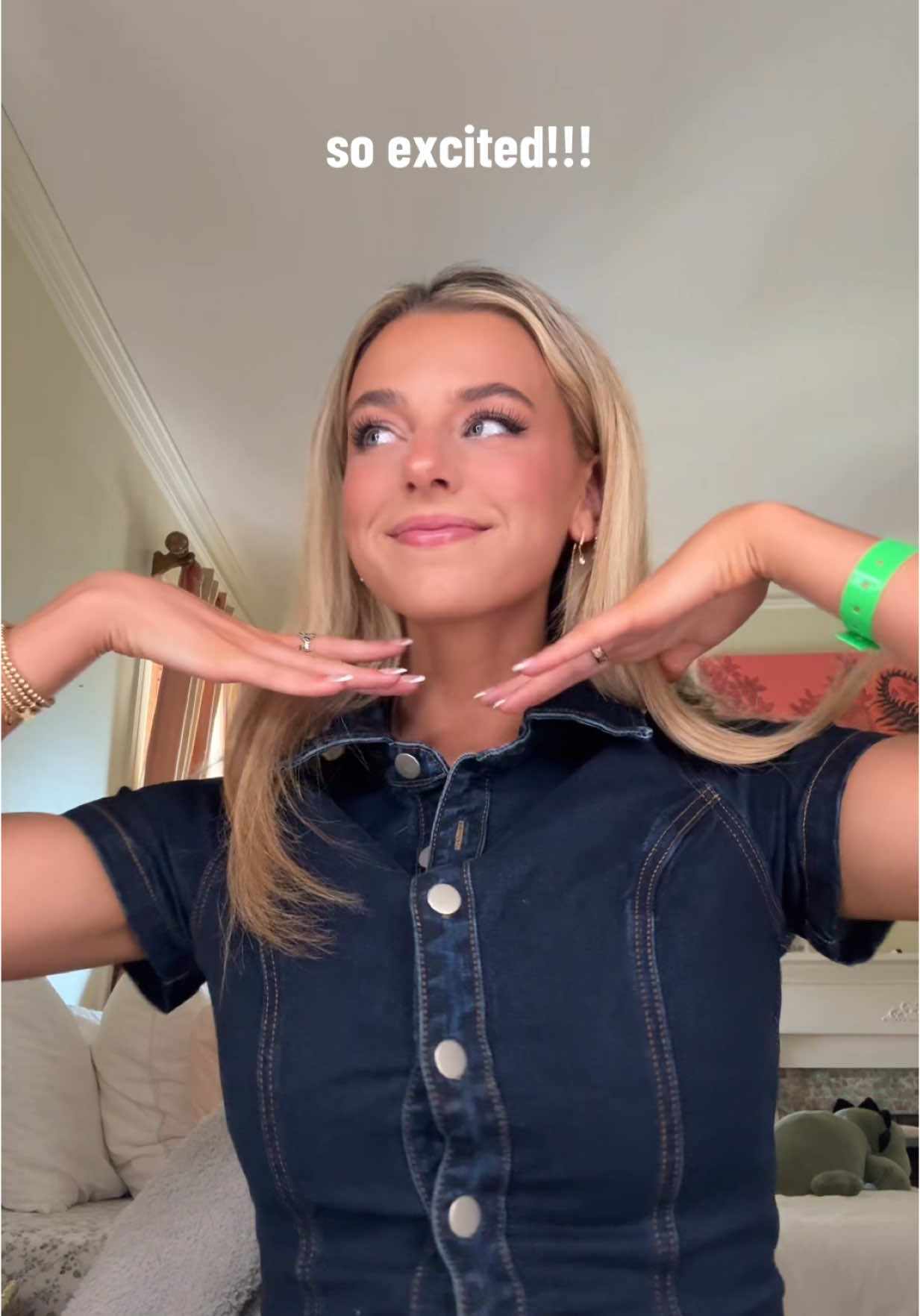 so fun!! Jean set is from @SHOWPO makeup: @Saie @Rare Beauty @NARS Cosmetics @Hourglass Cosmetics @DIBSBEAUTY @Too Faced 