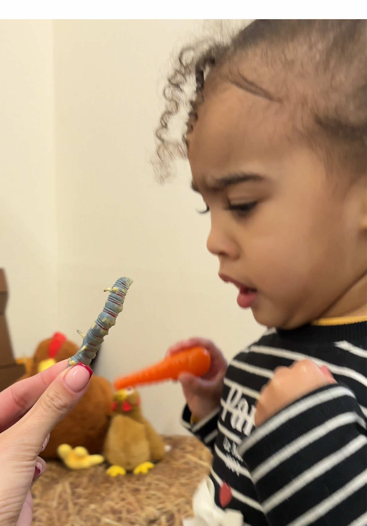 This might be Rara’s new favourite place on Earth 🤣  📍 Little Street