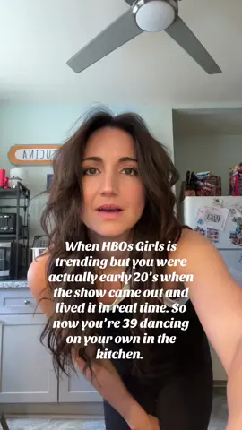 Definitely think Hannah horvath was the voice of that generation. Love that gen z is just as into it. Where my Girls girls at??  #girls #dancingonmyown 