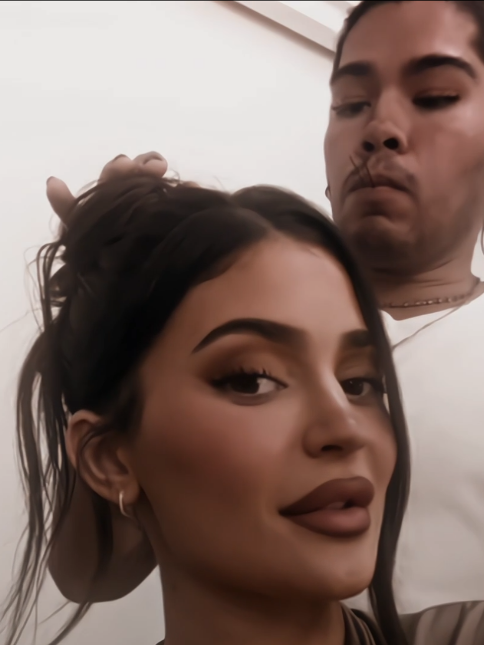 Rest in peace Jesus #jesusguerrero #kyliejenner #kyliehairstylist #fyyyyyyp #explorewatchtime #foryoupage #gainfollwersnow 