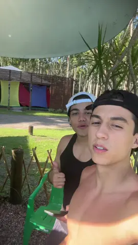 eu e meu irmao✌️