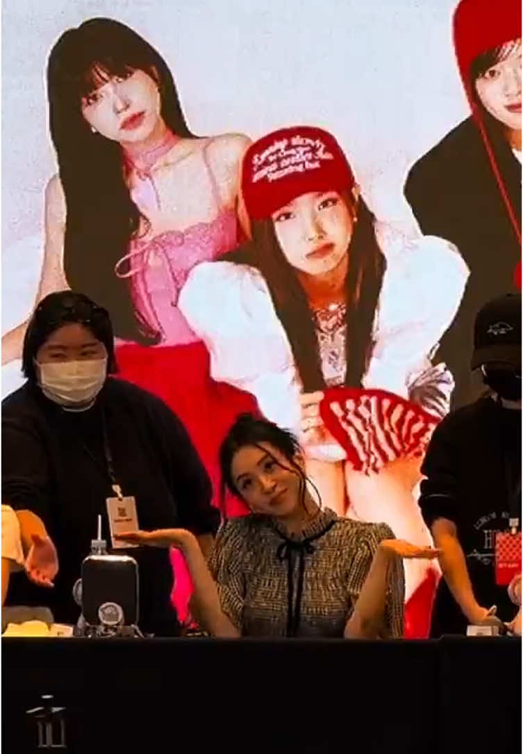 chaeyoung in a recent fansign when she was asked about her solo music 🥲 #chaeyoung #채영 #twice #트와이스 #fancam #chae #strategy #all4chaee #fyp cr: @/jj4419595643905 on X