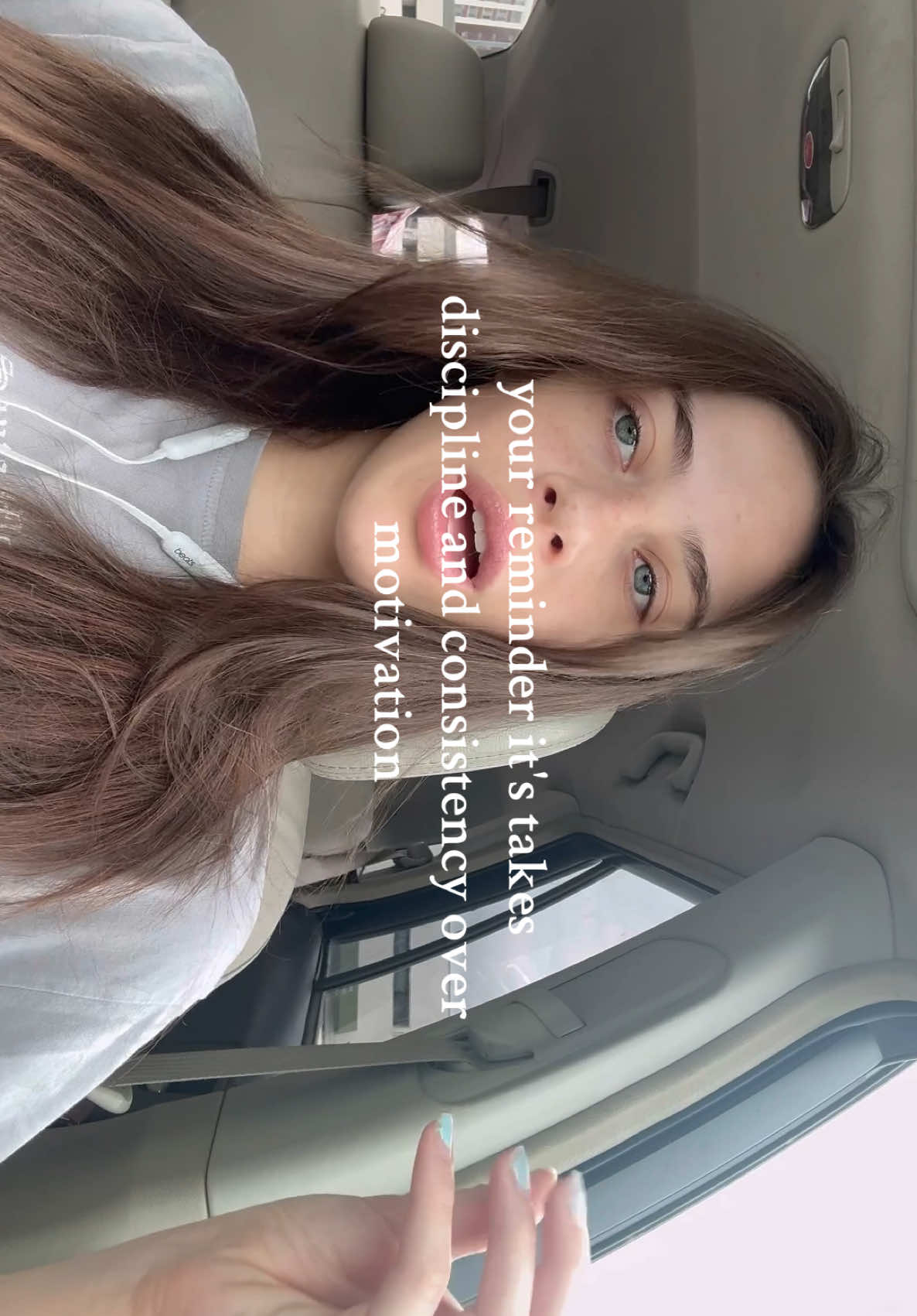 if you rely on motivation to get things done, you'll never see the results you want or meet the goals you have. you have to have discipline at the times you have the least motivation and do at least a little bit everyday to keep that consistency GO MOVE YOUR BODY TODAY!! #gym #gymmotivation #health #Fitness 