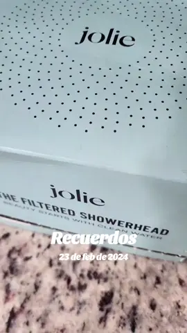 Se te esta cayendo el pelo o lo sientes reseco. Aqui una solución. Muchas veces el agua aca en Estados Unidos nos perjudica desde el cabello hasta la piel. #duchaconfiltro 