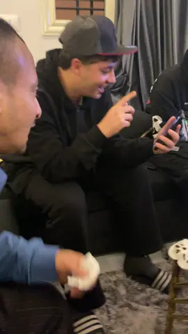 #همبكا #عنبه🍇 @مصطفي عنبه - Mostafa 3enba @Essam Sasa @moazwaled17_ 