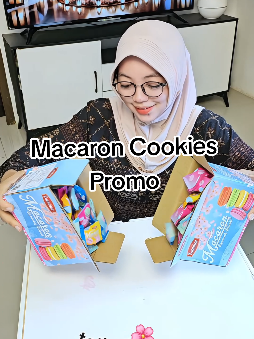 Membalas @bundaberdy04 Macaron Cookies Harga Promo yuk di borong untuk ide jualan jajanan di warung atau stok buat hampers Lebaran nih mantep #macaron #macarons #macaroncookies #cookies #kuelebaran  #idejualanmodalkecil #idejajanan #jajananviral #jajanantiktok #jajananlebaran #lebaran #tehtating 