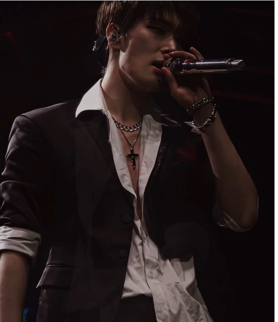 #MINGI this is becoming a mingi fan page also let’s ignore how it’s lowkey offbeat #sunghuins #mingiedit #ateez #ateezedit #kpop #edit #viral #fyp #aftereffects #aftereffectsedit 