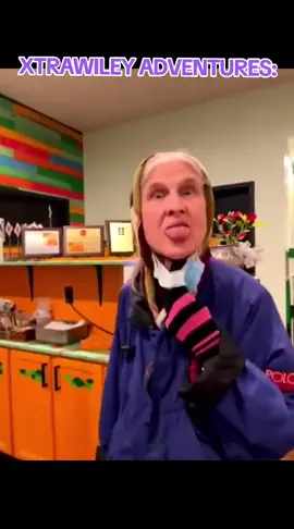 Apparently this patron frequents this restaurant and has an issue everytime, well this time it was bc(get this) the SOFT SERVE ice cream she ordered was TOO SOFT😳 & my homegirl was in the middle of ordering when the lady decided to ask for a 2nd replacement 🤬😡👀...in the video you're about to watch, understand my homegirl did what she felt was right(which it was) & this lady brought everything on herself....JUST WATCH🤣🤣 #normalizepeoplewatching  #afterwards #pov #redsagemedia #JuzzJess #mrsfinessejess #differentbreedofcomedy #stl @TikTok 