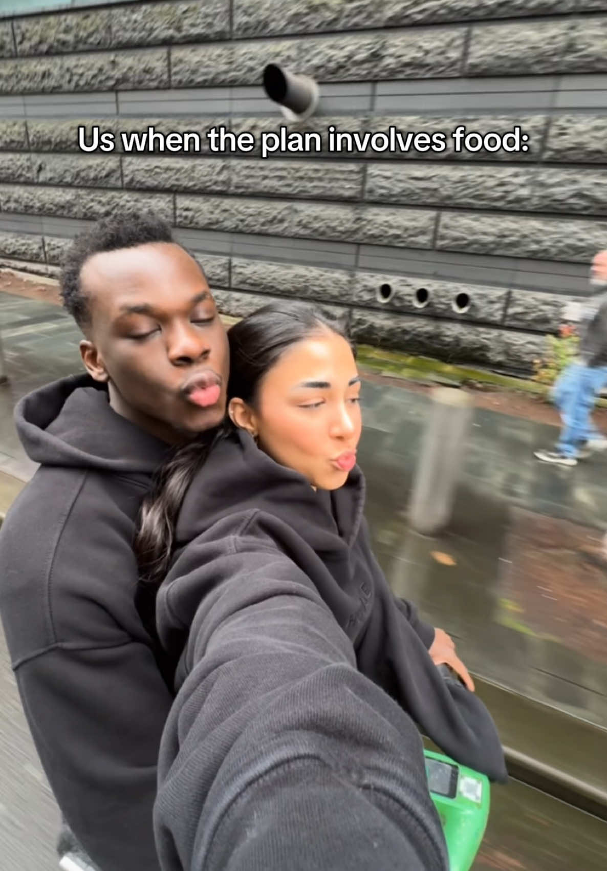 Our only hobby 🤣🍽️ can't even walk to get food #couplememes #bigback #gymcouple #couplegoals #relatable 