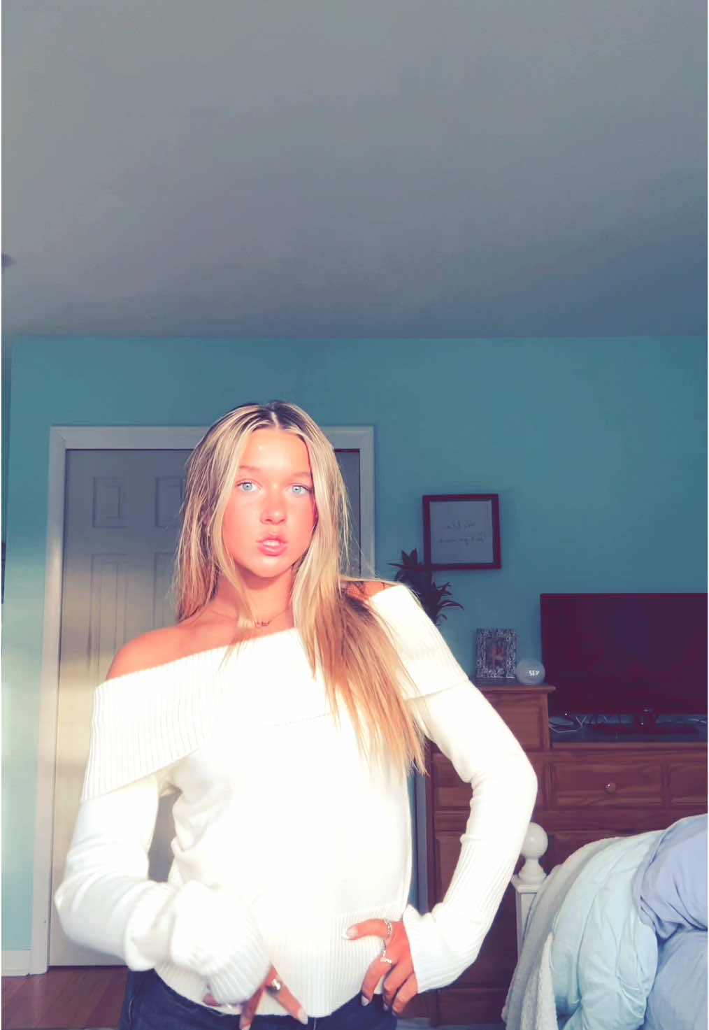 I love this sweater 🤍 @Amazon #trending #relatable #foryou #fyp #foryoupage #amazonsweater 