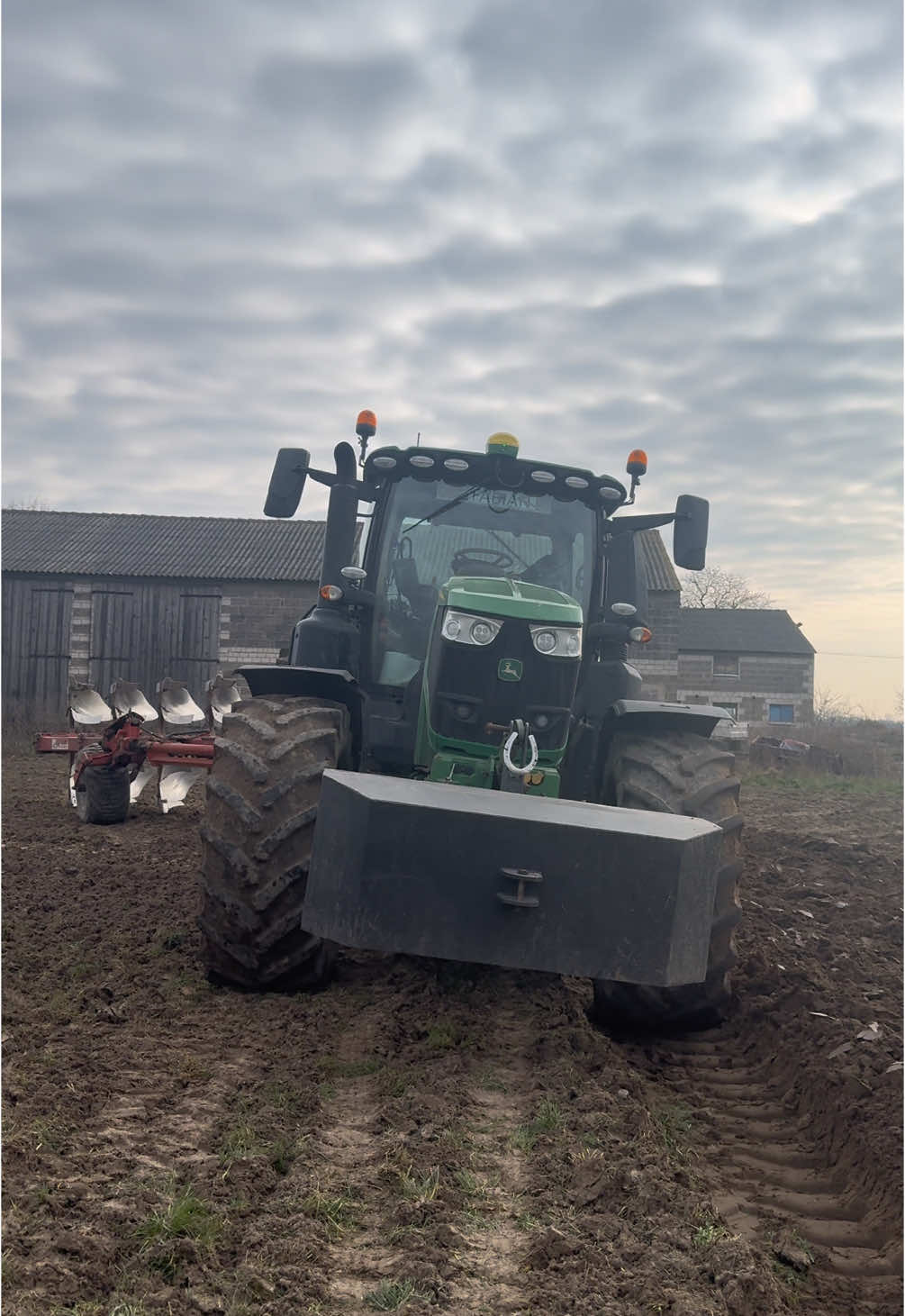 Sezon 2025 w pełni @_wachowiak_ #johndeere #fendt #dlaciebie #viral #fyp #foryou #agriculture #landwirtschaft #tegodnia @szymonrogulski58 @kobus @Agro_Marszał @Krzysztof Kowalski @Agro TEAM Wielkopols 