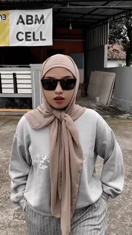 Nek koe wes dinei kesempatan untuk membuat warna pelangi yo ojo pernah ngesok tinta ireng ning kertasmu✨ Tapi iki yo udu perkoro tinta cah😌 #fyp #damarade #gathuk #gathukquotes #quotesgathuk #katakatamotivasi 