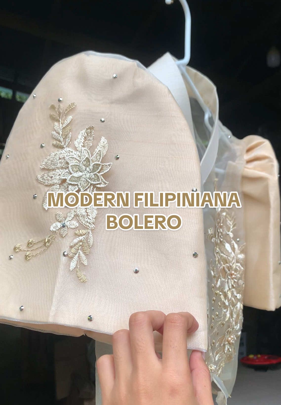 Found this very gorgeous filipiniana bolero perfect for work, oath-taking cermonies, important events or Buwan ng Wika💯 #filipiniana #filipinianaattire #filipinianadress #bolero