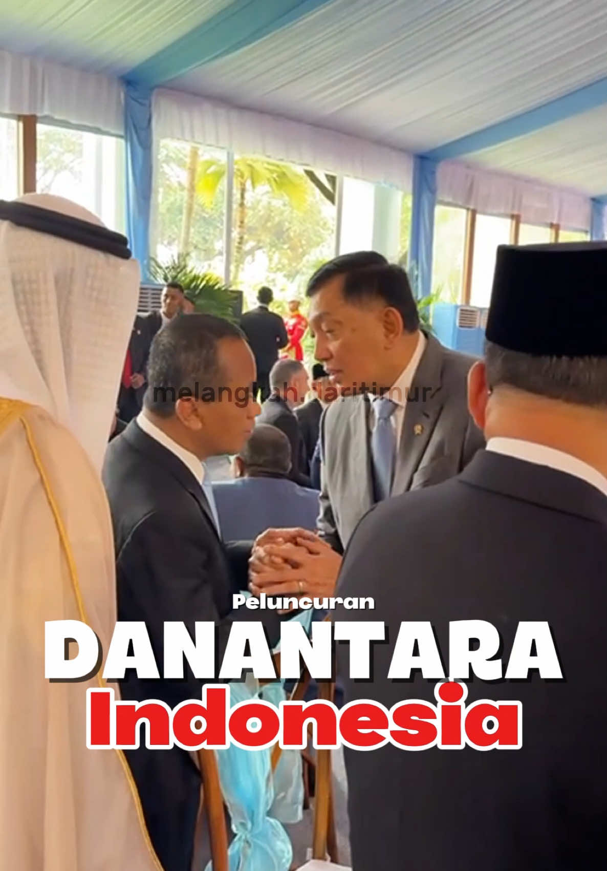Menteri Bahlil Lahadalia Menghadiri peluncuran Daya Anagata Nusantara (Danantara), sebuah lembaga yang bertujuan mengoptimalkan aset negara melalui investasi strategis yang berkelanjutan. Danantara adalah konsolidasi semua kekuatan ekonomi Indonesia yang berada di bawah pengelolaan Badan Usaha Milik Negara (BUMN).  Daya artinya energi kekuatan,  Anagata artinya masa depan,  dan Nusantara artinya Tanah Air kita Presiden Prabowo menjelaskan Danantara memiliki makna sebagai kekuatan ekonomi dana investasi yang merupakan energi kekuatan masa depan Indonesia.