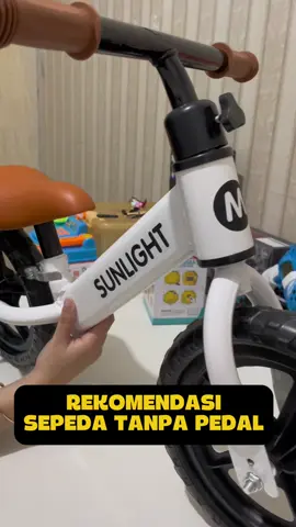 Sepeda tanpa pedal ini bikin anak makin jago jaga keseimbangan! Wajib coba! 🚲🔥#SepedaAnak #BalanceBike #mainanseru #ReviewMainan #MainMakinSeru #fyp #MainPintar #MainKeren #MainKeren #mainanviral #mainasyik #MainanAnak #mainanseru