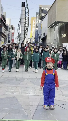 누가 살아 남을까?😂 squidgame 🦑 #afstarz #춤추는곰돌 #춤추는곰돌의랜덤댄스 #dance #music #squidgame #오징어게임 #댄스 #shorts#춤추는곰돌의랜덤댄스 #afstarz #랜덤댄스 #kpop #music #댄스 #dance #춤추는현수 #dancechallenge #유행챌린지 #쇼츠 #춤추는하율 #랜덤플레이댄스 #랜플 #shorts #크리에이터 #댄스챌린지 #챌린지 #춤추는경환 #afstarz키즈크리에이터 #creator #아이돌지망생 #아이돌꿈나무 #keepup #afstarz엔터테인먼트 #txt #투바투 #kpopdance #squidgame #squidgame2 #터치챌린지 #touch  👉 AF starz ENT. 춤추는 하율 💗 👈 안녕하세요😍 AF 스타즈 크리에이터 14년생 권하율 입니다!!  춤추는하율 채널에 오신 걸 환영합니다 🎵 춤을 사랑하는 ❤️ 하율이와 함께 다양한 춤 영상, 안무 커버, 그리고 즐거운 순간들을 만나보세요. 여러분의 일상에 흥과 에너지를 더해드릴게요! 구독하고 함께 춤춰요!👍 Hello! 😍 I'm Ha-yul Kwon, a 14-year-old AF Stars Creator! Welcome to Dancing Ha-yul! 🎵 Join me, Ha-yul, who loves dancing ❤️, for a variety of dance videos, choreography covers, and fun moments. I’m here to add excitement and energy to your everyday life! Subscribe and let’s dance together! 👍