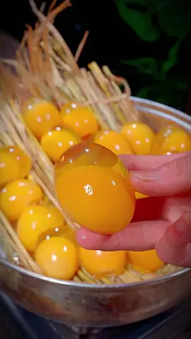 Làm trứng bắc thảo làm cực đơn giản #mónngonmỗingày #nauancungtiktok #LearnOnTikTok #monngon #fyp #nauan