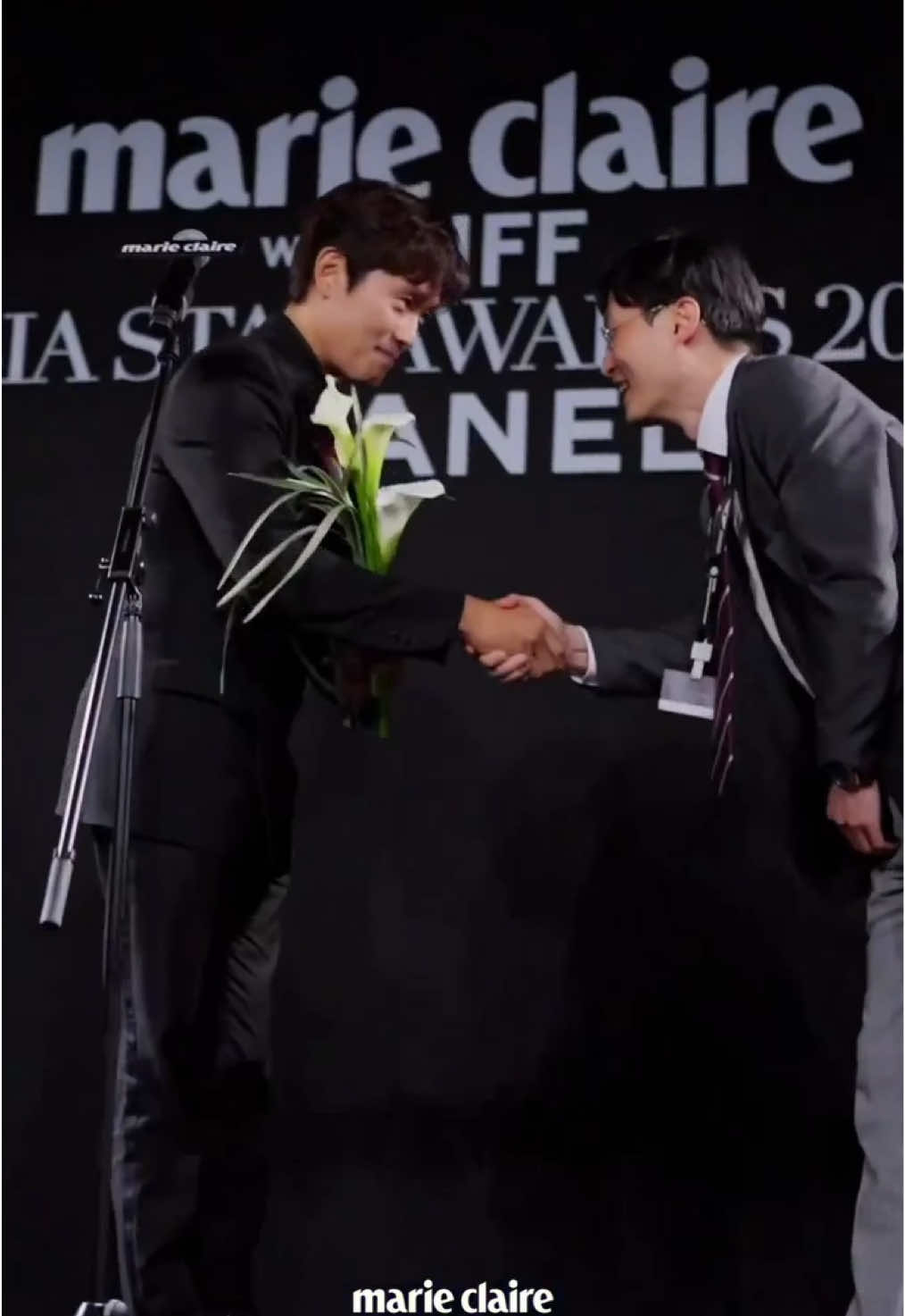 I’m so proud of him 🖤 #leebyunghun #byunghunlee #squidgame #001 #squidgames2 #frontman #inho #round6 