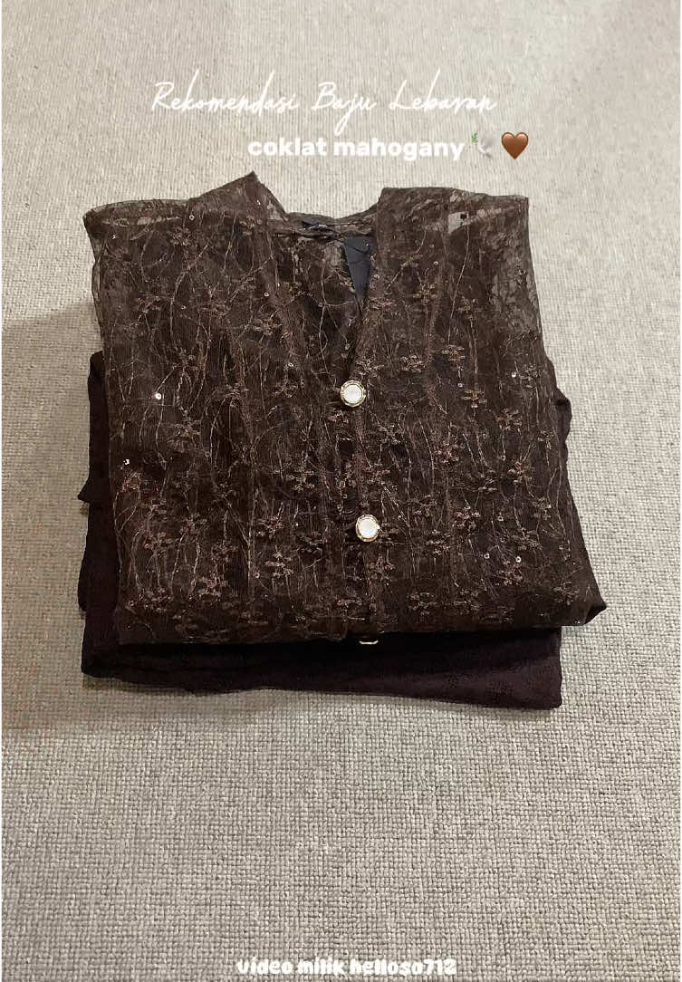 rekomendasi baju lebaran warna coklat mahogany #bajulebaran #outfitlebaran #bajuraya #lebaran2025 #bajuhariraya 