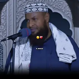 Noloshu adka aabo la.aan😭🫶#fouryou #somalitiktok #fouryoupage #fyp #mooh4an ##wacdi_iyo_waano #🎧🥺 #🧕😭 #fyp 