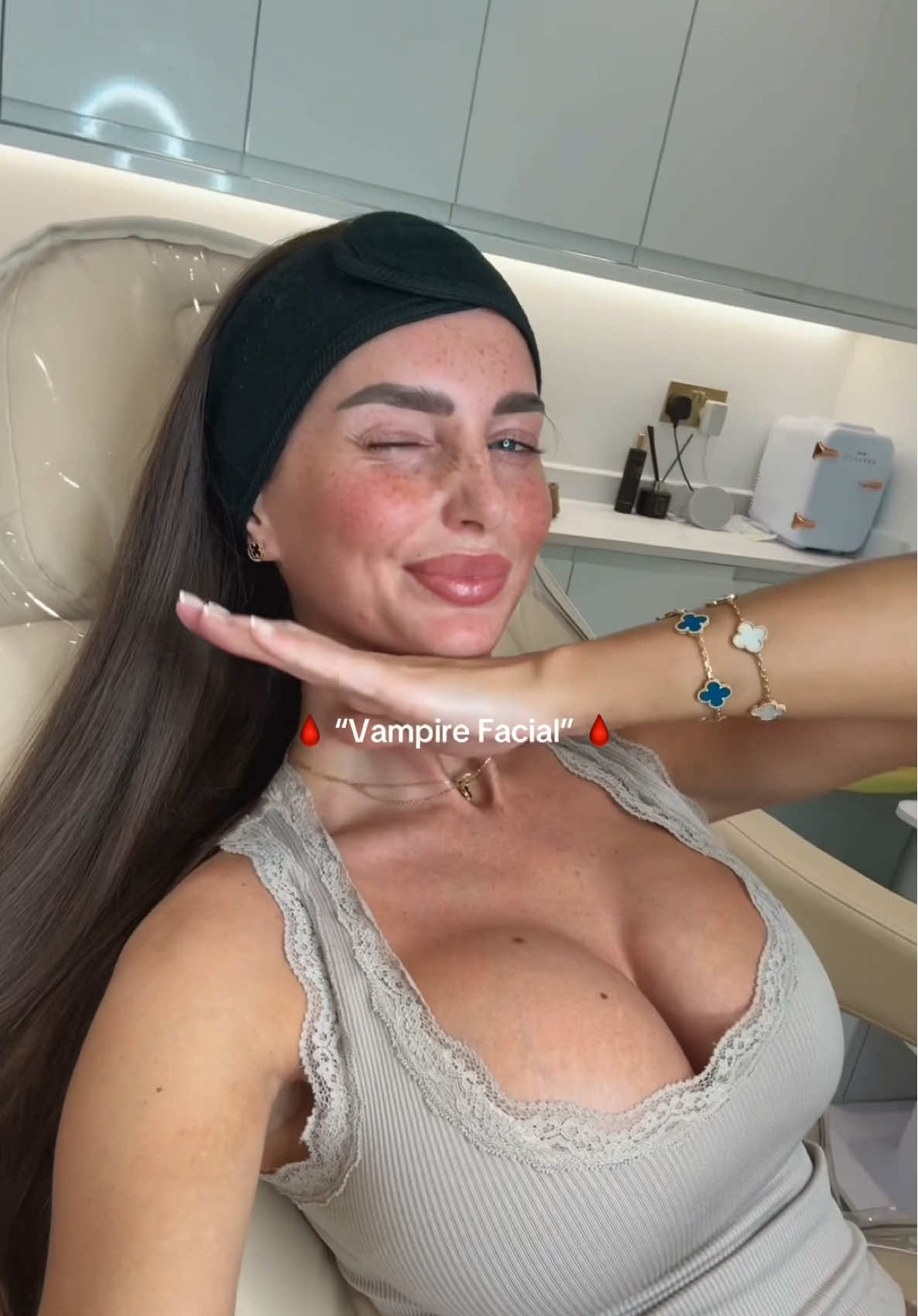 Come get a facial with our girl @Maddy Cheary  🫶🏻✨ #prp #vampirefacial #skincare #microneedling #skin #collagenproduction #aesthetics #fillerpackages 