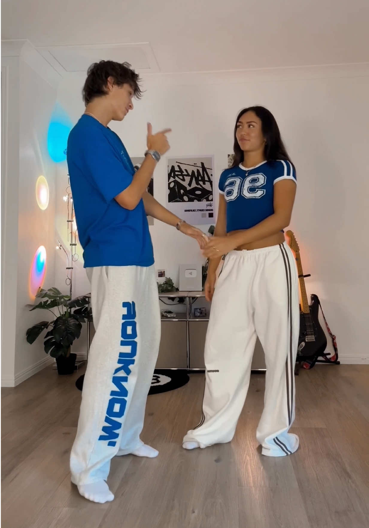 When I breathe you breathe?! 🤷‍♂️😳 Dc: @Mark_mark22 #dance #duo 