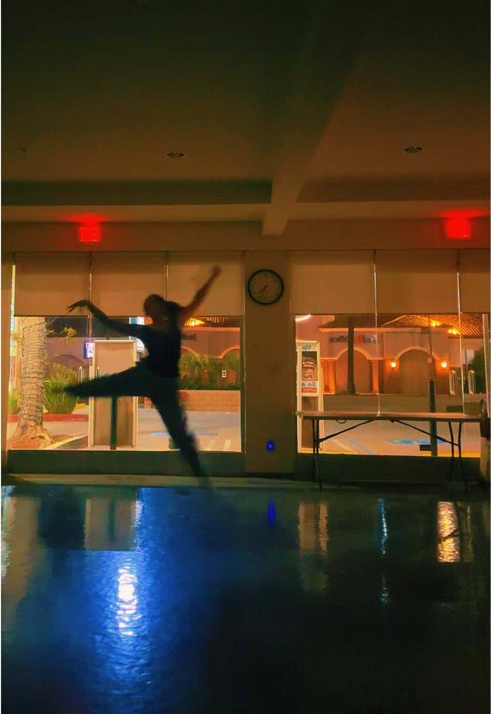 Voila                                                                 (ig: ballet_riena) #contemporary #contemporarydance #contemporarydancer #dance #dancing #dancer #dancersoftiktok #fyp #fypシ #fypage #fypシ゚viral 