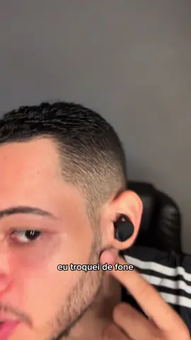 JBL ENDURANCE RACE, meu novo fone de ouvido que eu comprei para me acompanhar nos meus treinos!  Apesar de ser um pouco “salgado” a JBL entrega um fone com alta qualidade e outra a sua capacidade de carregamento é surreal… Na minha opção vale a gente comprar e parcela em 12x 😹😹 Quer mais conteúdos iguaizinhos assim?  Comenta aí nos comentários 😇 #Running #fonebluetoot #jbl #jblbrasil #corridaderua 