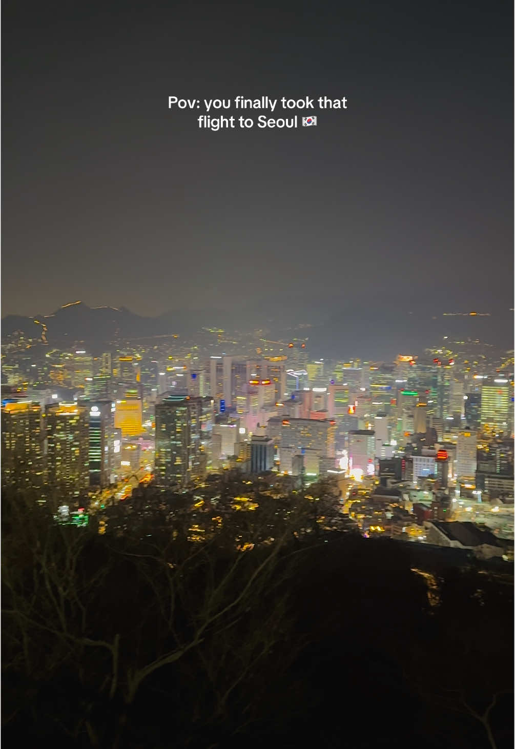 Seoul 🤍 #stillwithyou #koreaatnight #korea #seoul #travel #fypageシ #fyp #keşfetbeniöneçıkar #koreanstreetfashion 