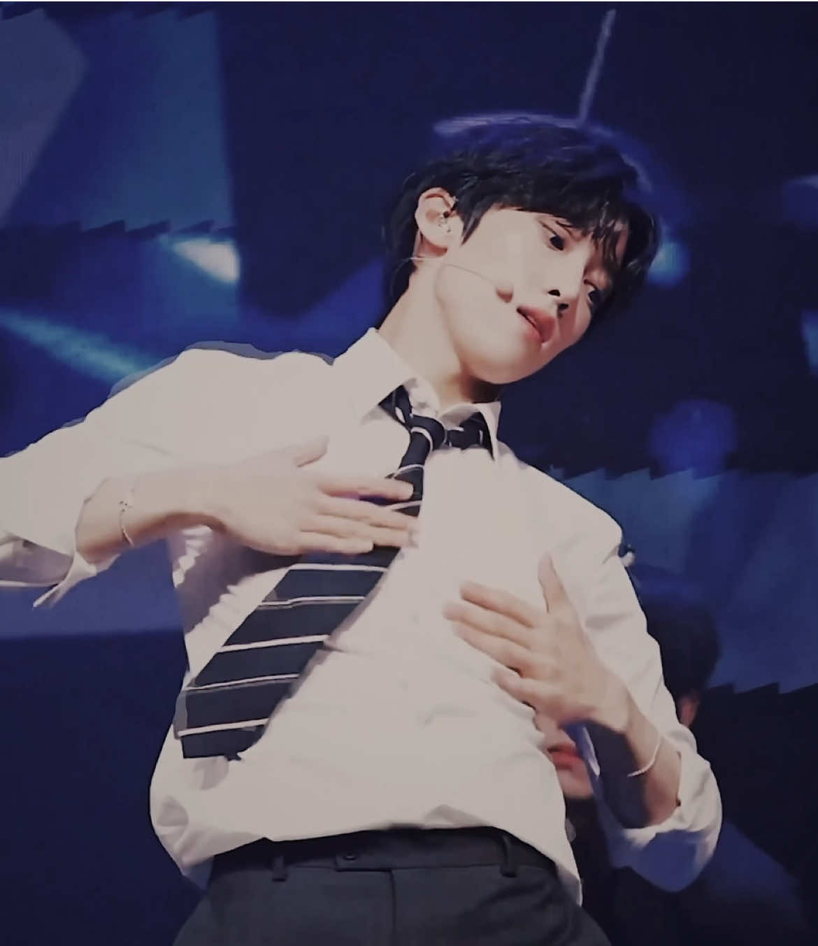 standing ovulation- I MEAN OVATION #kamden #ampersandone #andear #nakamden #kpop #edit