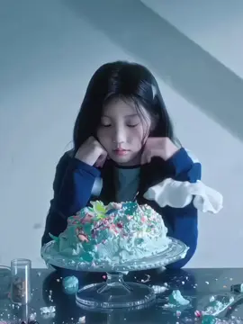 fundos para videos con texto ¡   𔓘𐇽🗒️ ׄ   ׅ ᩘׄׄ ׅ꒰ꆬ ׄ07s + Wonhee 𖹭᪲ ꒱  #wonhee #illit #sad #birthday #kpop #luvsaely 