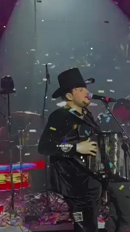 Y Yo No Tengo Remedio Más Que Amarte #edicionespecial #romanticas #romanticas2025 #paradedicar #atuamor #musicamexicana #gbormusic #CapCutAmor #CapCut 