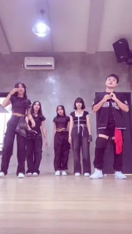 wait‼️ NewFlame coming soon #newflame #dance #trend #dancechallenge #fyp #wait 