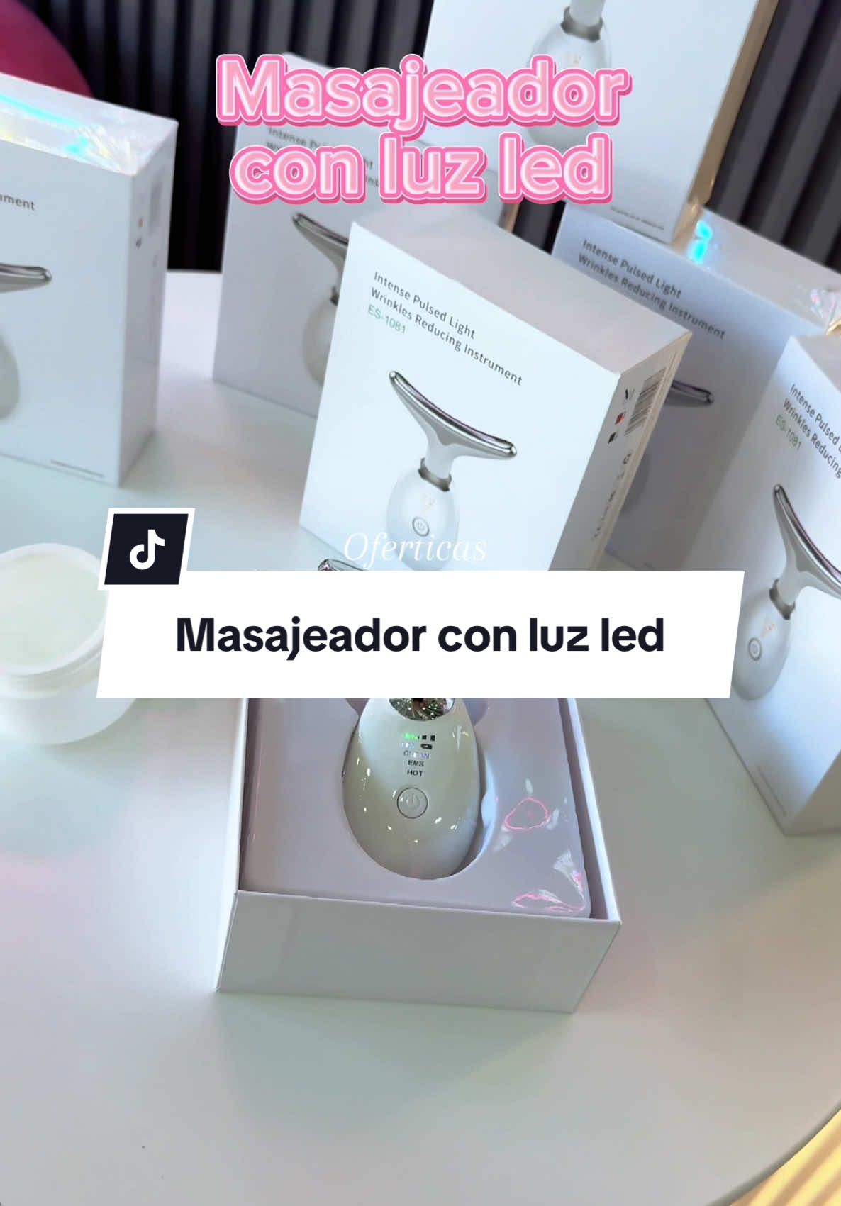 💖 Masajeador facial led ₡10.000 💖 🚨🚨🚨🚨GRATIS GEL CONDUCTOR 🚨🚨🚨🚨 💪 Ideal para relajar los músculos faciales de forma cómoda y eficiente. 😌 Evita arrugas faciales ↘️ *Cuenta con 4 diferentes modos:* 💙Luz azul: Rejuvenecimiento de la piel y antiarrugas  ❤Luz roja: Tratamiento de línea de cuello y cara  ⚡Ems para reafirmar la piel  💚Luz verde: Lifting  🔥También cuenta con calor para estimular la producción de colágeno .  Colores disponibles :              🖤 Negro               🤍Blanco  💖Tamaño: 13cmx8.5cm 💖Cable de carga USB. 💖3 intensidades diferentes de masaje para adaptarse a tus necesidades #skincare #masajefacial #nosabiaqueloqueriahastaquelovienoferticas 
